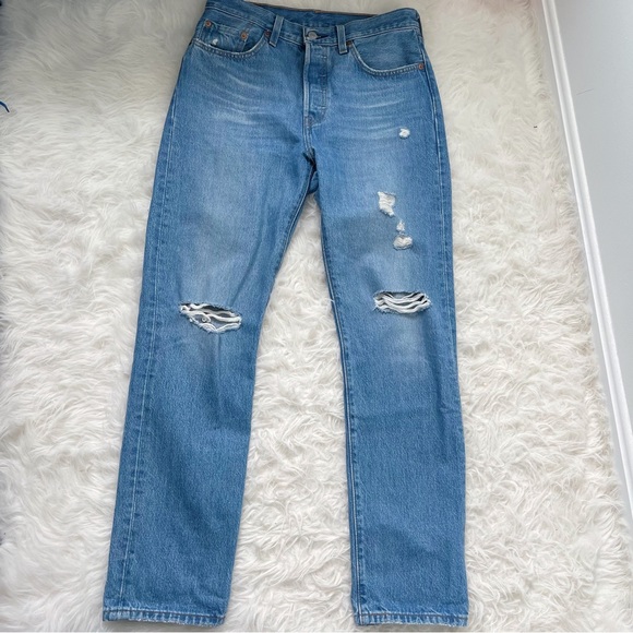 Levi’s Big E Premium High Waisted Distressed Jeans Size 27 - Picture 14 of 15